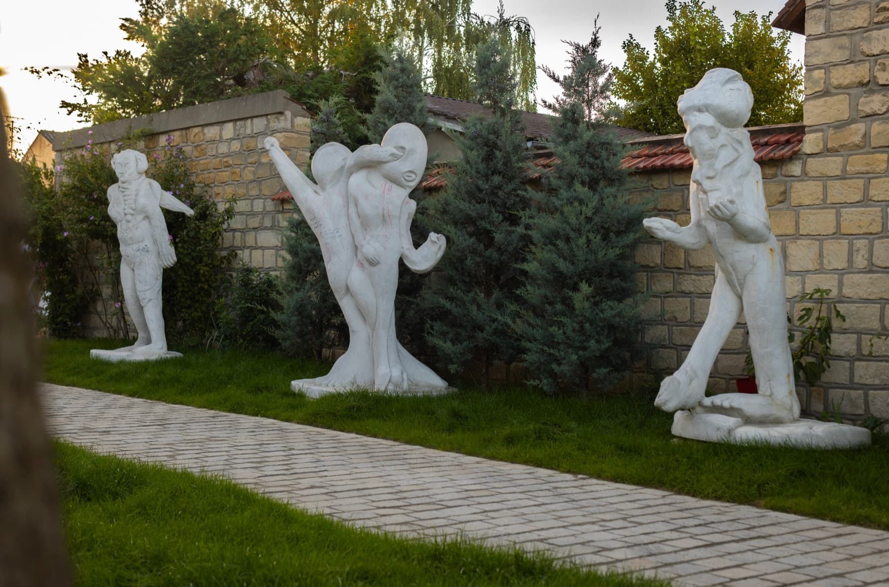 Le jardin de sculptures Sign-Me
